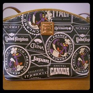 New food and wine crossbody